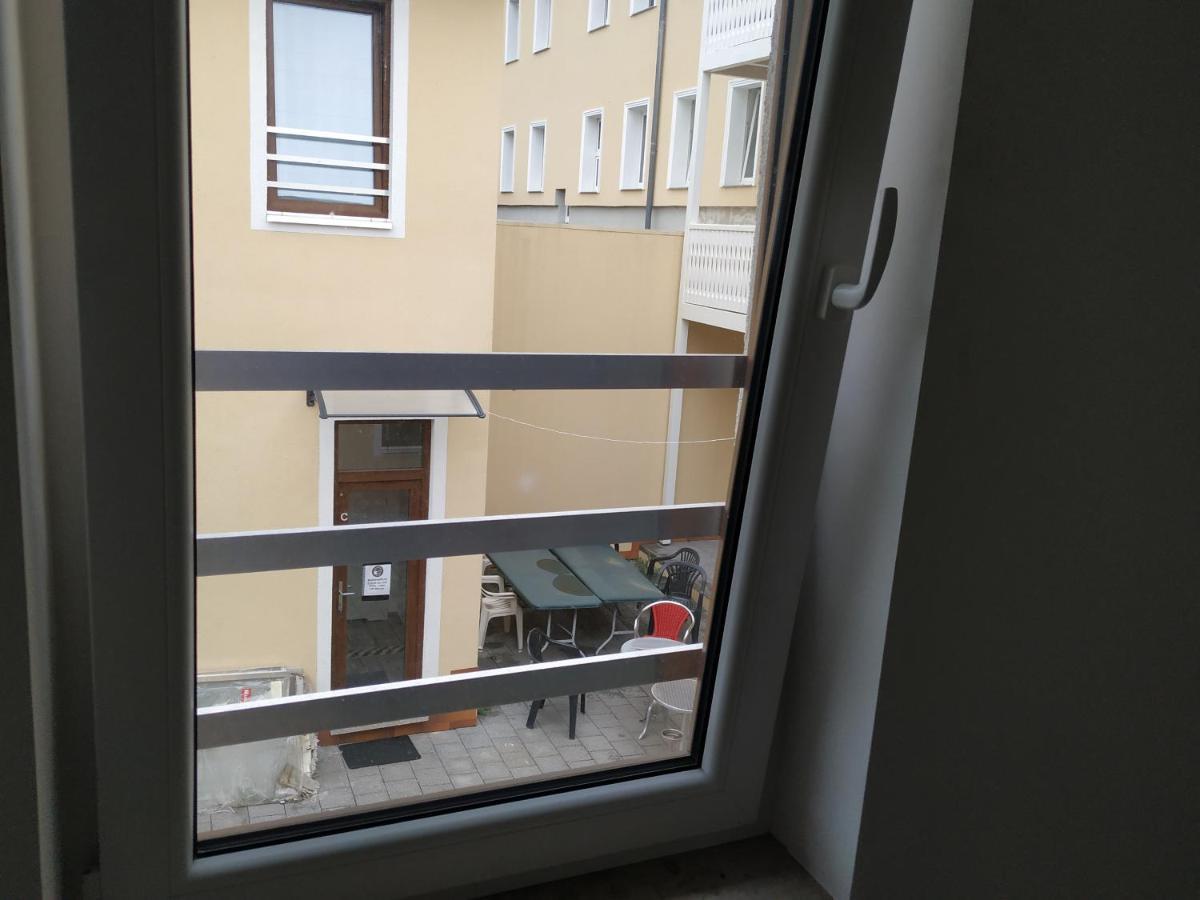 Mehrfamilien Haus Apartamento Schkeuditz Exterior foto